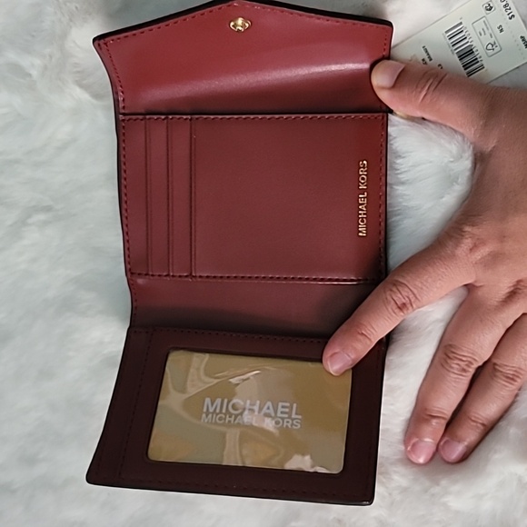 Michael Kors Greenwich Leather Envelope Trifold Small Wallet - Picture 6 of 7